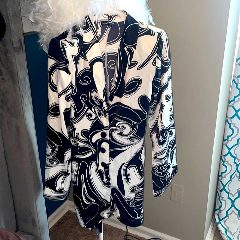 Shorts Satin Romper-Large in good shape never worn